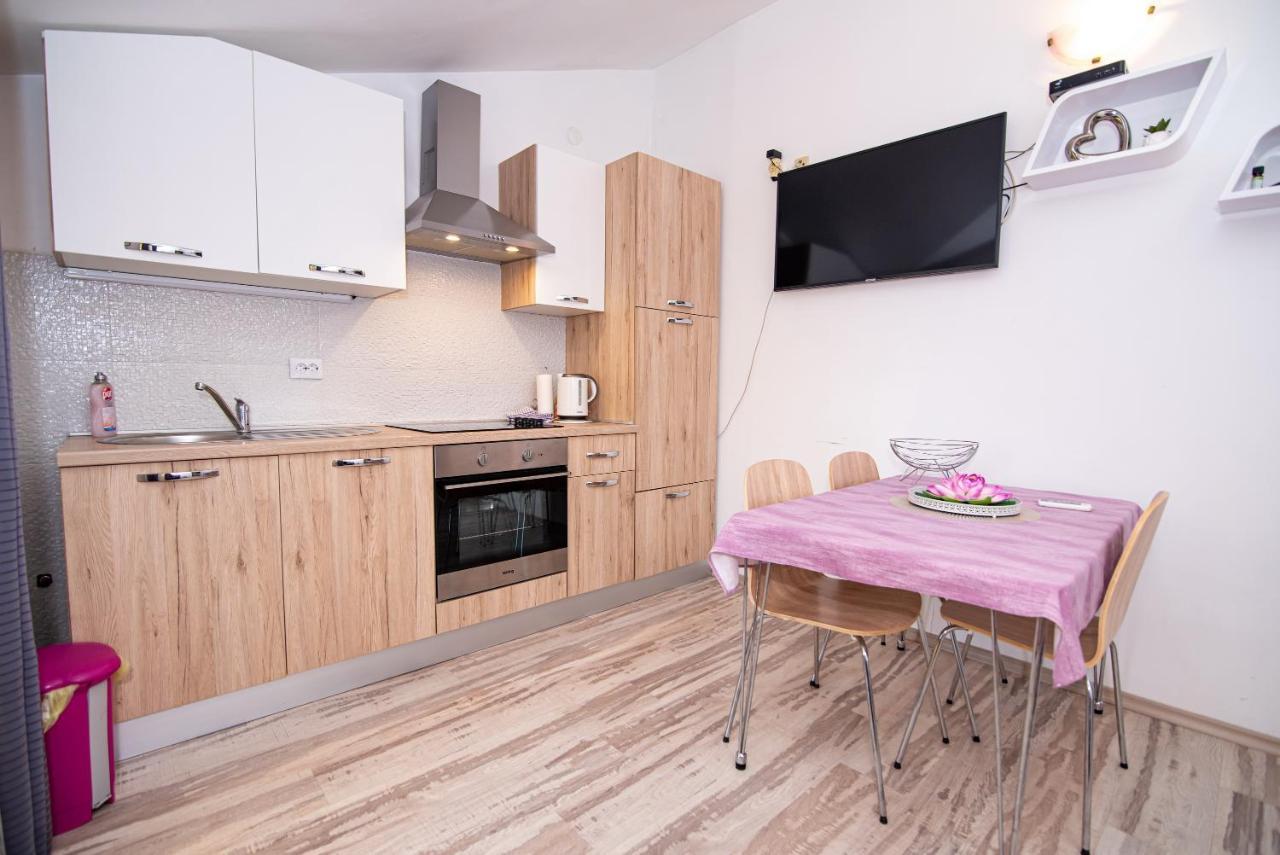 Apartment Josipa Grebaštica Eksteriør billede